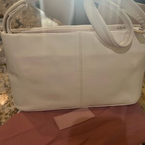 Radley London Off White Smooth Leather Shoulder Bag! NWOT Includes Dust Bag!